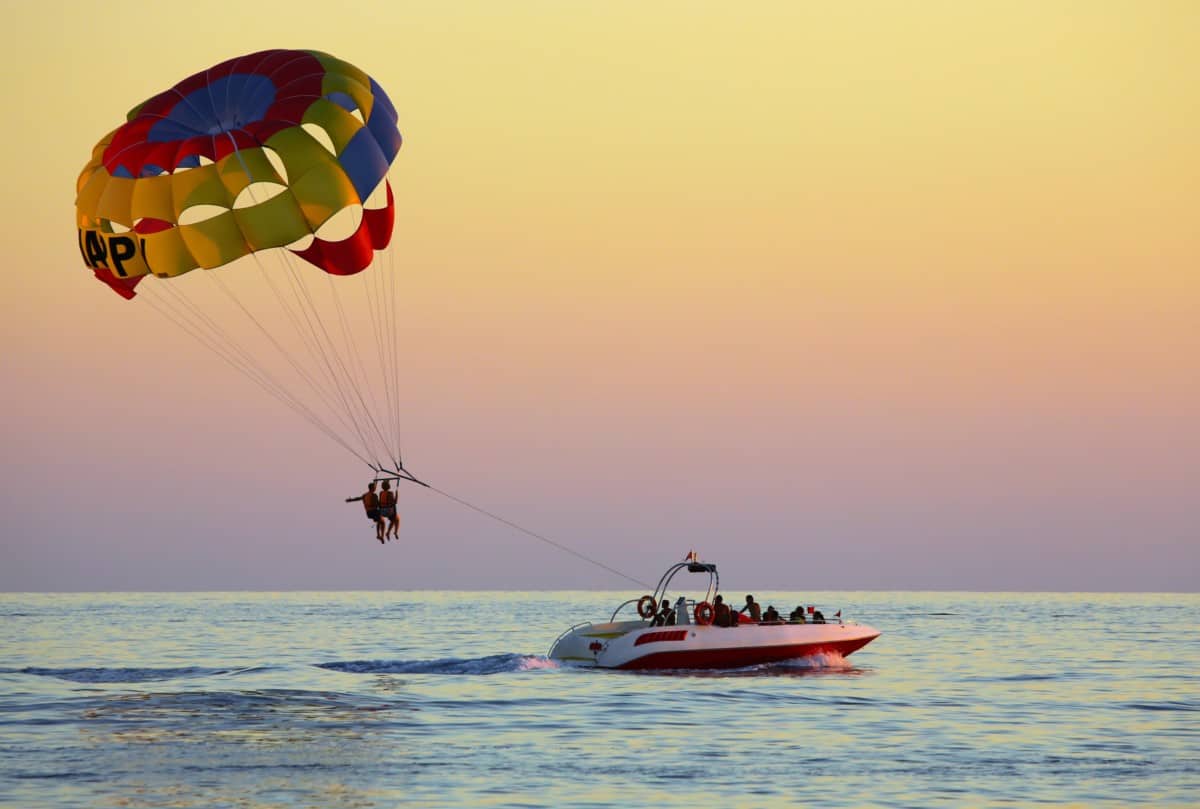 Parasailing-in-Lloret-de-Mar